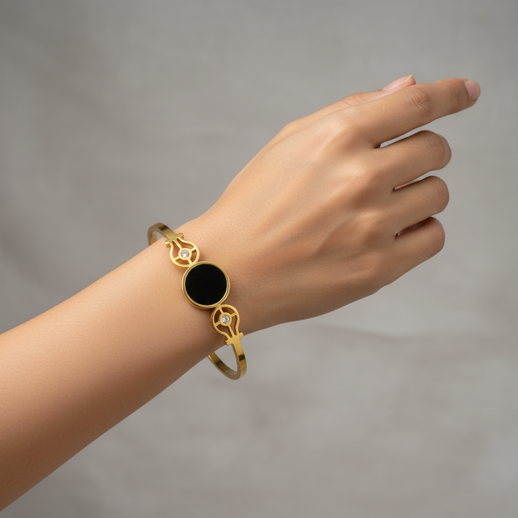 Anti Tarnish Stainless Steel Gold Korean Round Clove Stylish Bracelet